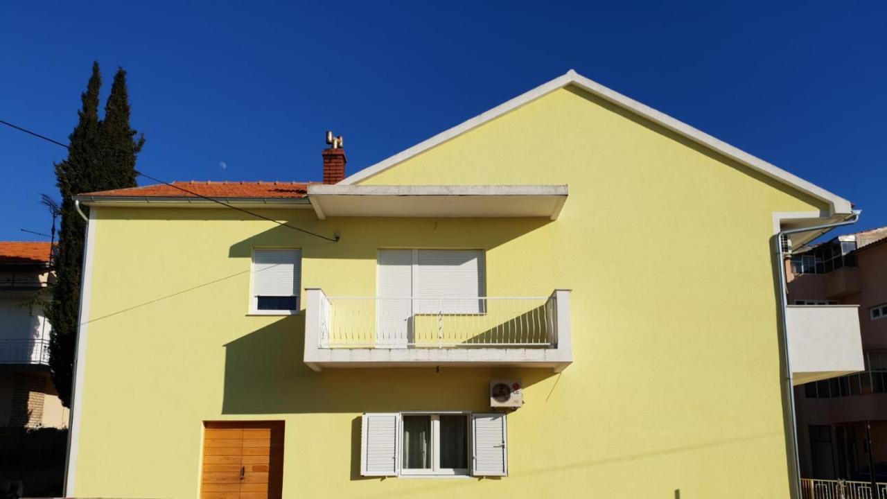 Apartmani Milutin Brodarica  Exterior foto